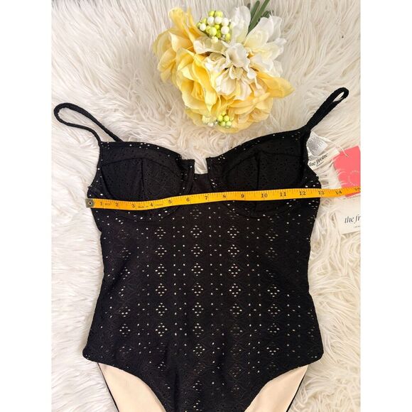 The Frolic Breeze cupped lattice broderie swimsuit in black Size S NWT - Picture 7 of 14